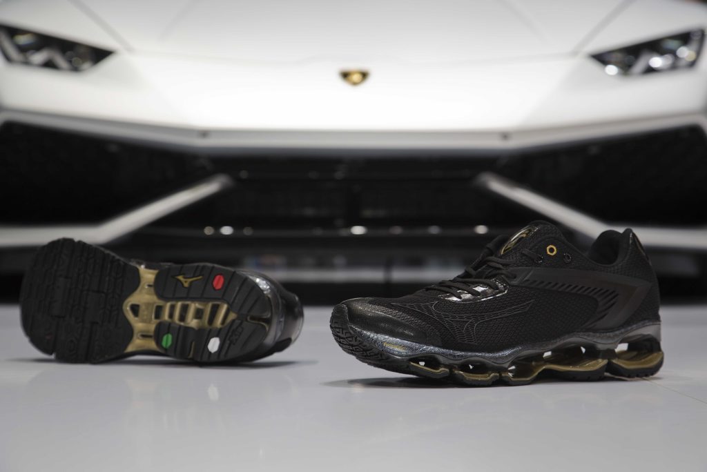 The Mizuno Lamborghini Wave Tenjin. The Mizuno Lamborghini Wave Tenjin.